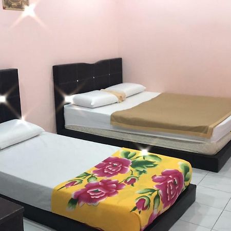 Mikraj Hotel Kuala Besut Экстерьер фото