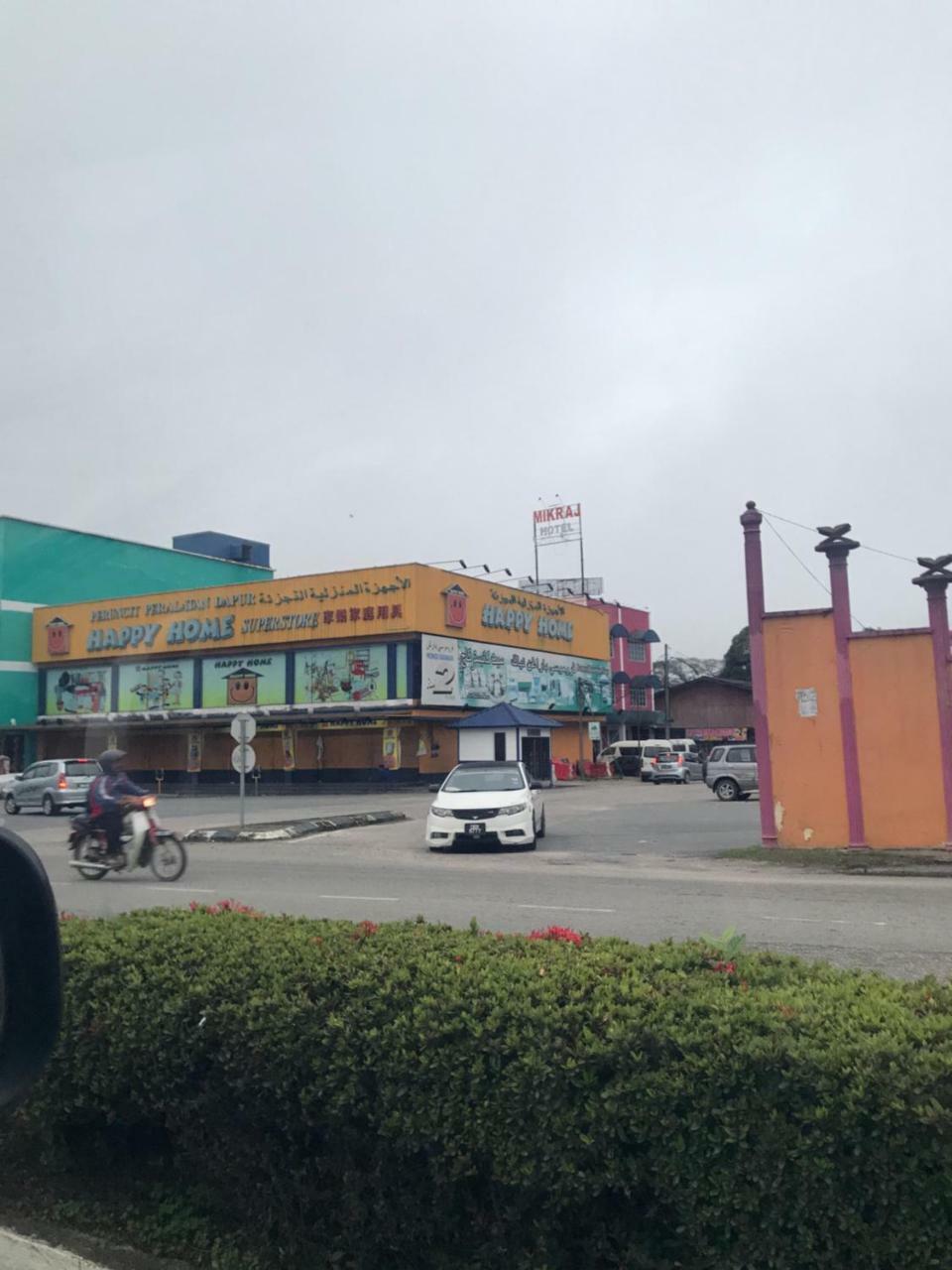 Mikraj Hotel Kuala Besut Экстерьер фото