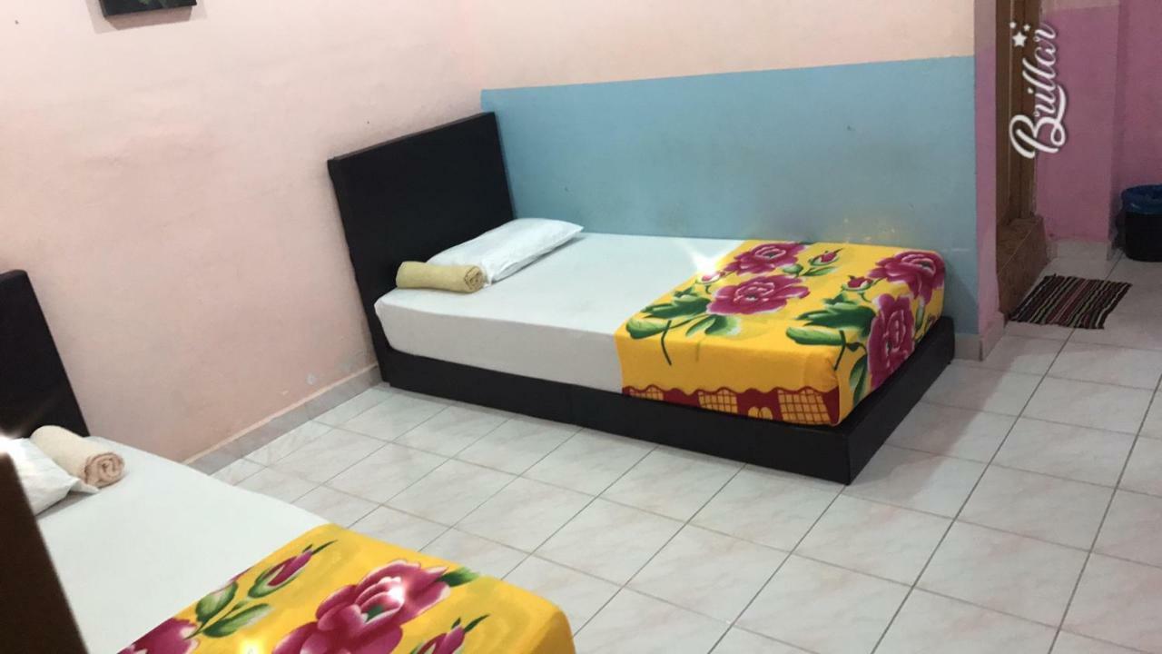 Mikraj Hotel Kuala Besut Экстерьер фото